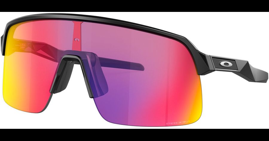 Oakley Sutro Lite OO946301 - Shieldsonnenbrille Herren - Fassung: Schwarz, Kunststoff, Irregulär - Glasfarbe: Prizm Road, verspiegelt